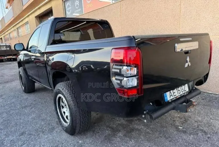 Mitsubishi L200 2020 Noir