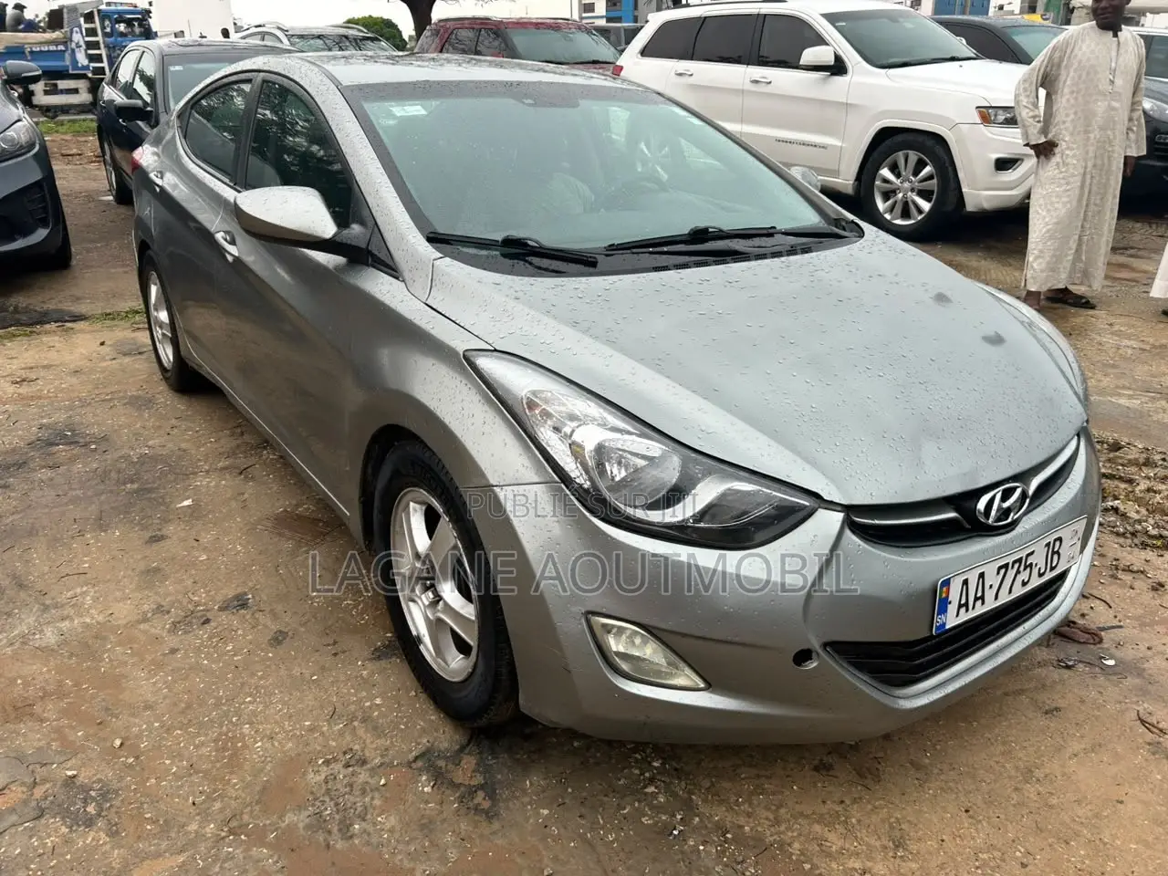 Hyundai Elantra GLS Sedan FWD (1.8L 4cyl 6M) 2013 Gris