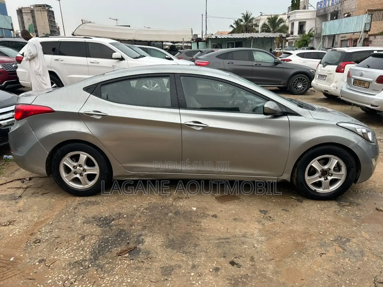 Hyundai Elantra GLS Sedan FWD (1.8L 4cyl 6M) 2013 Gris