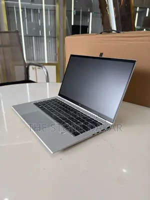 Nouveau HP EliteBook x360 1040 G7 16GB Intel Core i5 SSD 512GB
