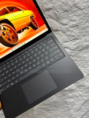 Nouveau Microsoft Surface Laptop 4 8GB Intel Core i5 SSD 256GB