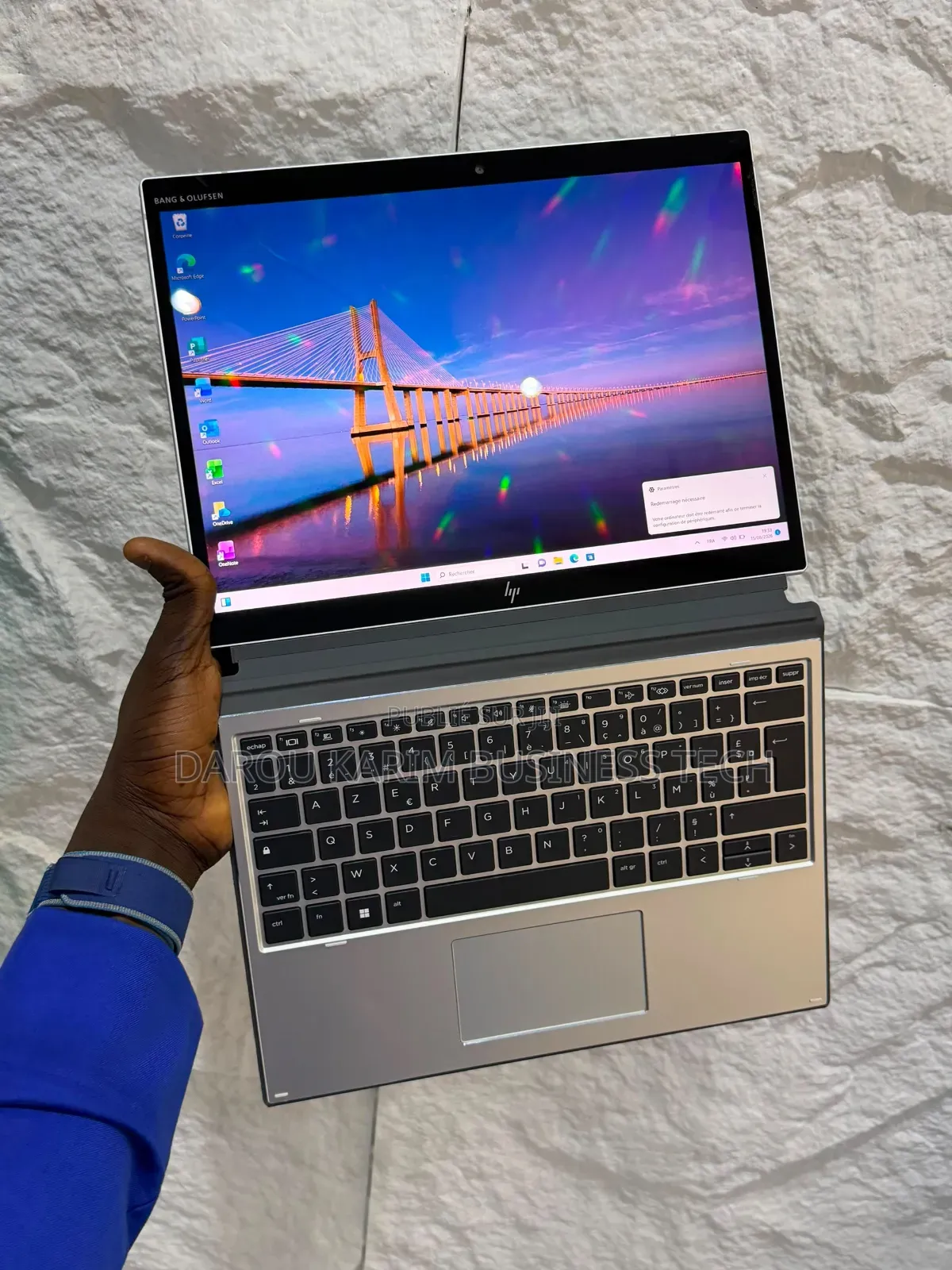 Nouveau Ordinateur portable HP Elite X2 G8 16GB Intel Core i5 SSD 256GB