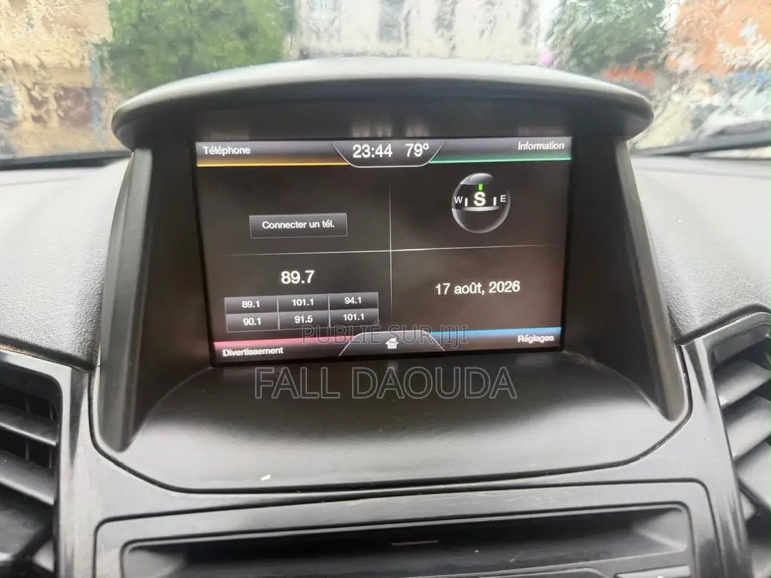 Ford Fiesta 2015 Blanc