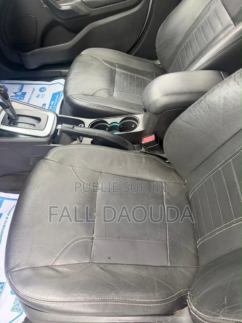 Ford Fiesta 2015 Blanc