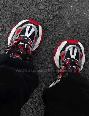 Adidas Adistar Rouge-Noir Disponible