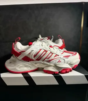 Adidas Adistar Rouge-Blanc Disponible
