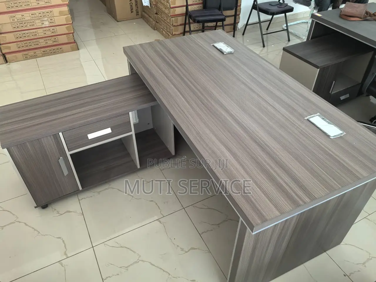 Table De Bureau Elegant Et Classe 1m60cm