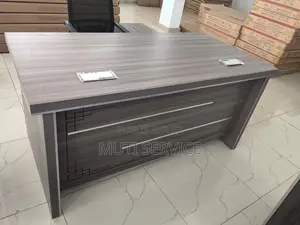 Table De Bureau Elegant Et Classe 1m60cm