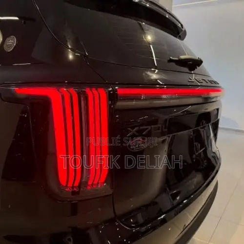 Nouveau Jetour X70 Plus 2025 Noir