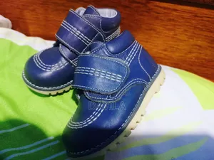 Articles Bébés Et Enfants (Chaussures, Jouets Enfants)