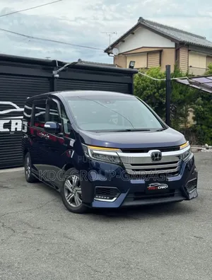 Honda Stepwgn 2019 Bleu