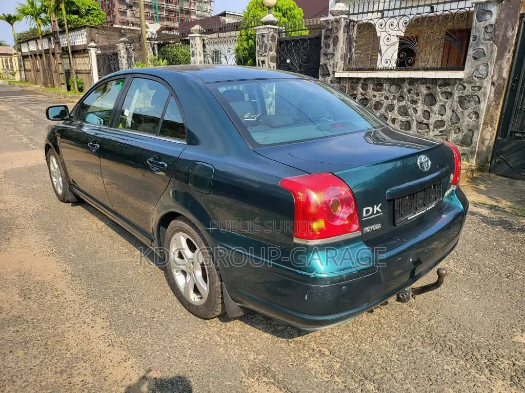 Toyota Avensis 1.8 C 2005 Vert