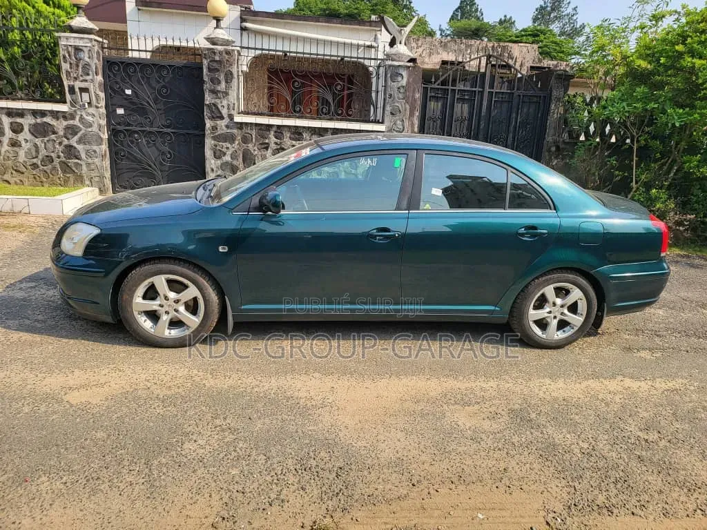 Toyota Avensis 1.8 C 2005 Vert