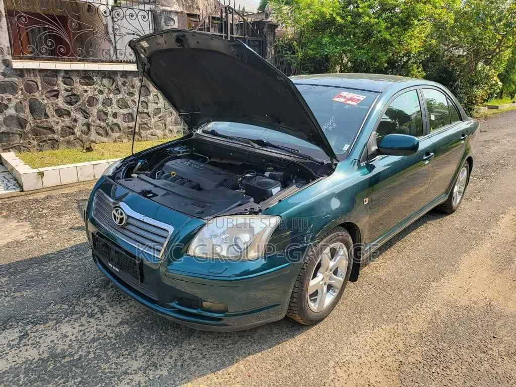 Toyota Avensis 1.8 C 2005 Vert