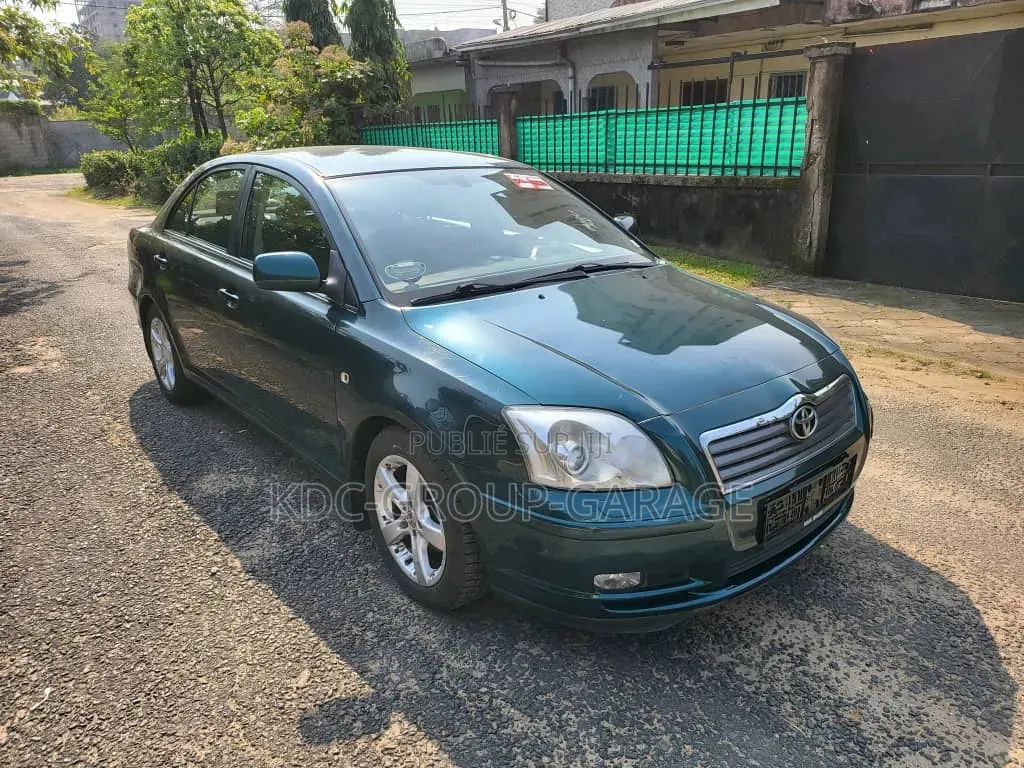 Toyota Avensis 1.8 C 2005 Vert
