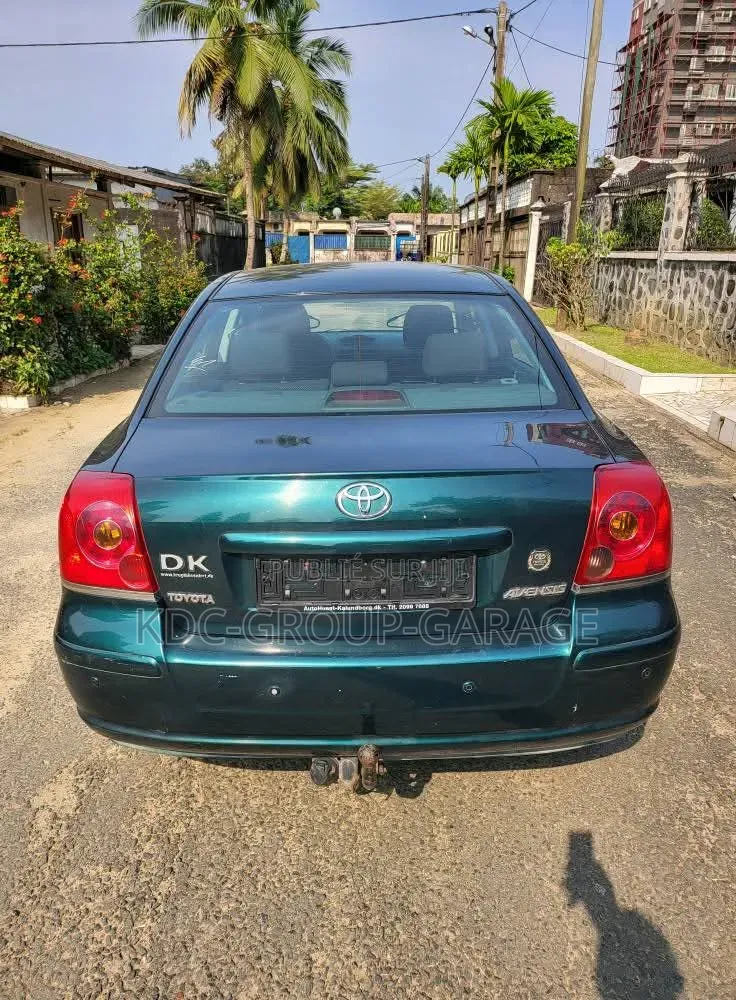 Toyota Avensis 1.8 C 2005 Vert