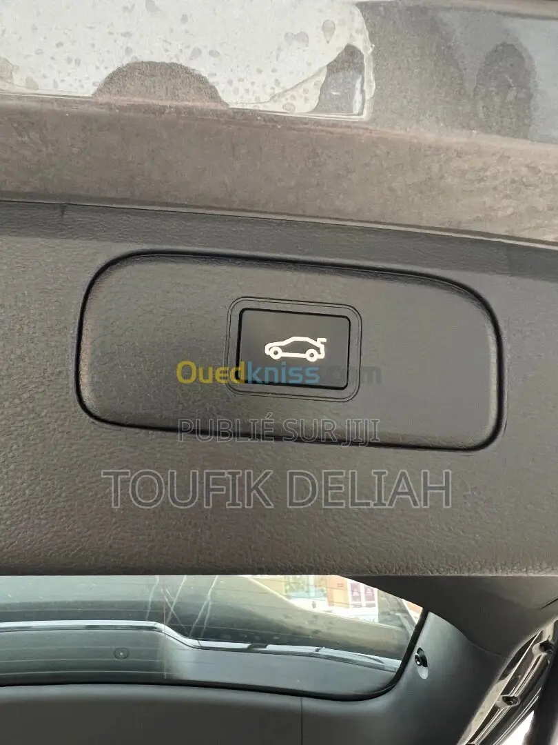 Nouveau Geely Coolray 2025 Gris