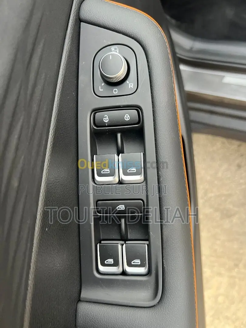Nouveau Geely Coolray 2025 Gris