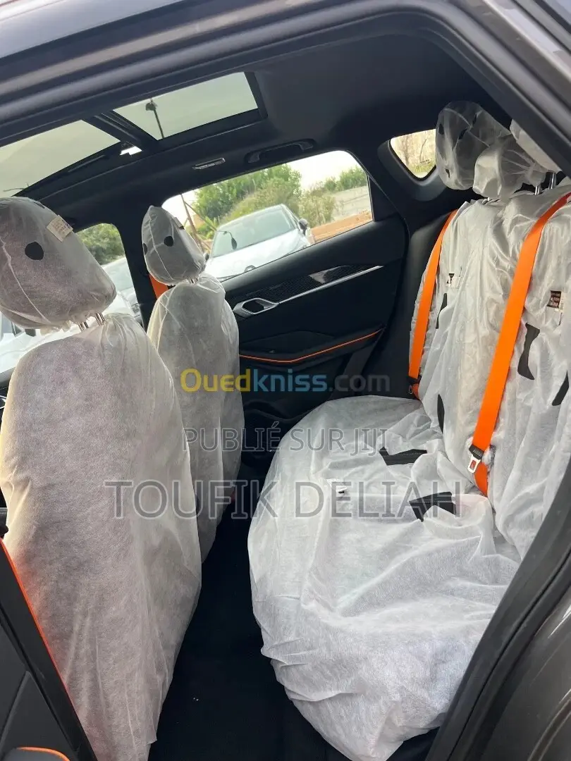Nouveau Geely Coolray 2025 Gris