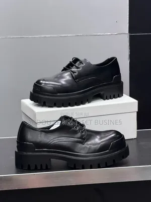 Chaussures De Ville Balenciaga Full Black Disponible