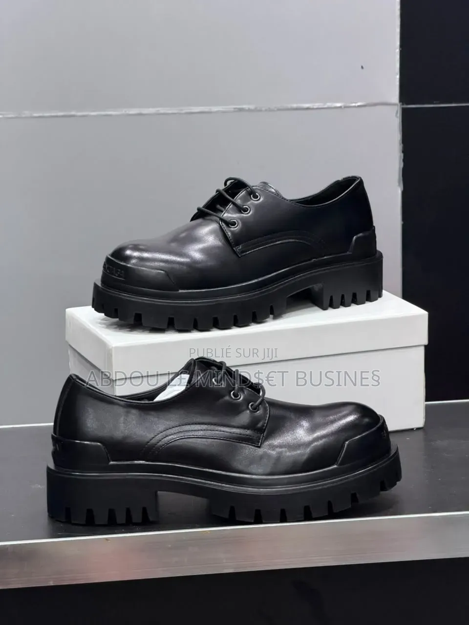 Chaussures De Ville Balenciaga Full Black Disponible