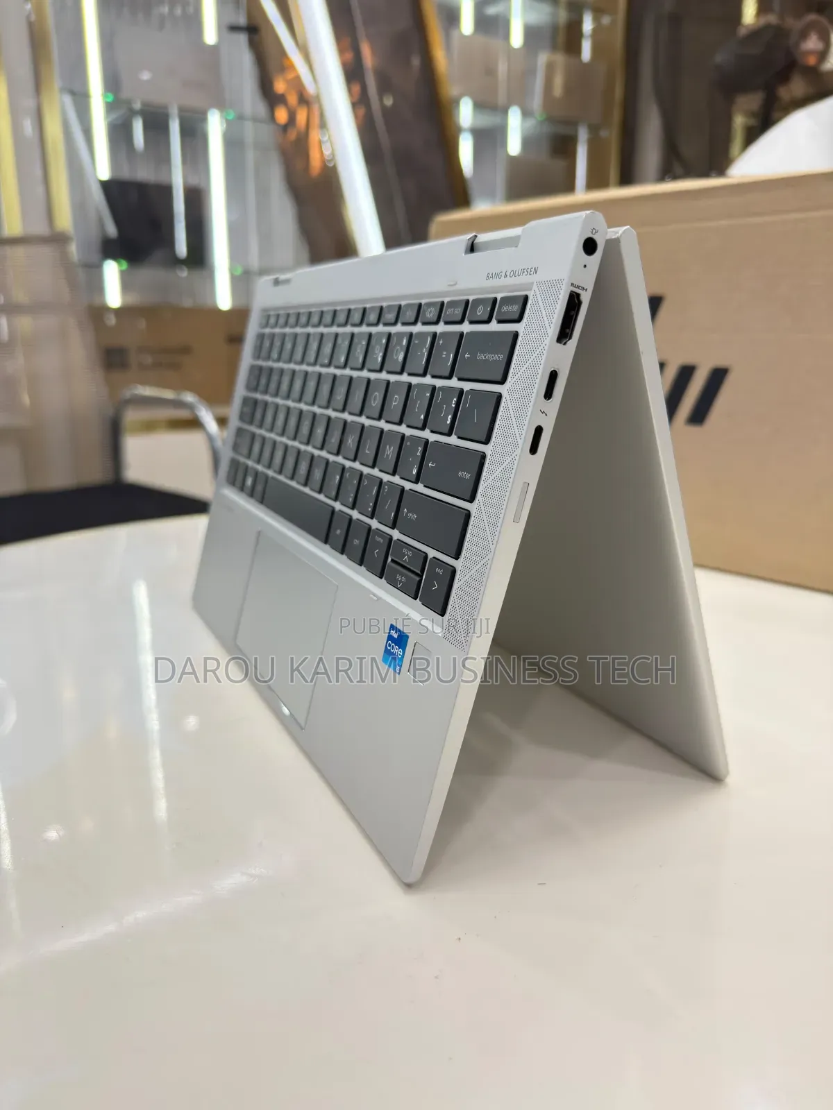 Nouveau HP EliteBook 830 G8 16GB Intel Core i5 SSD 512GB