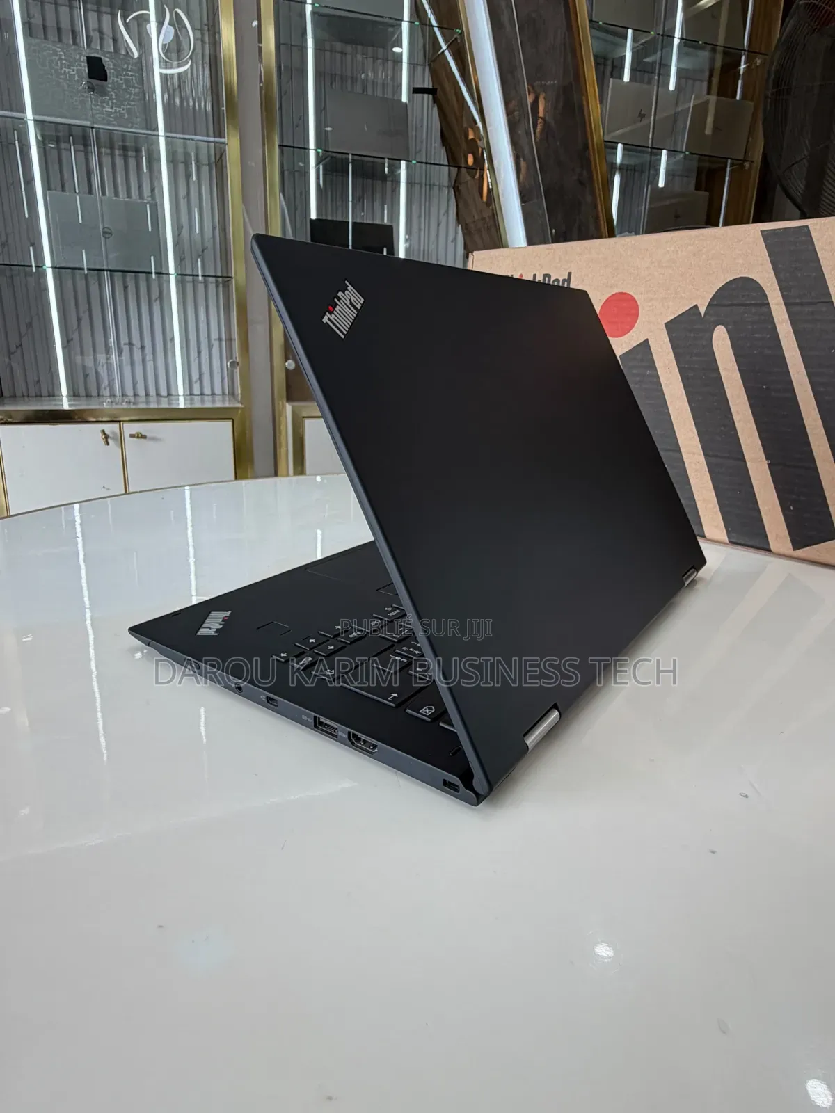 Nouveau Lenovo ThinkPad X1 Yoga 8GB Intel Core i5 SSD 256GB