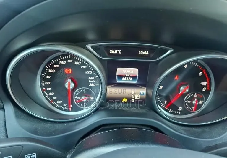 Mercedes-Benz CLA-Class 2018 Gris