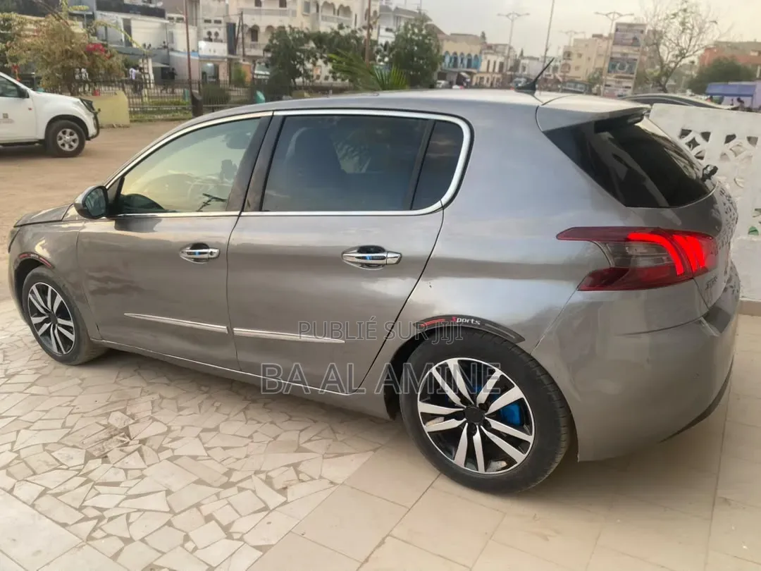 Peugeot 308 2018 Gris