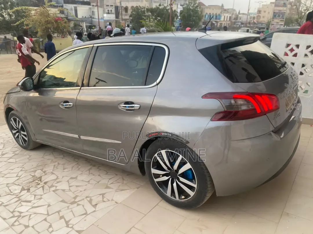Peugeot 308 2018 Gris
