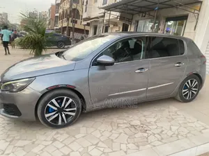 Peugeot 308 2018 Gris