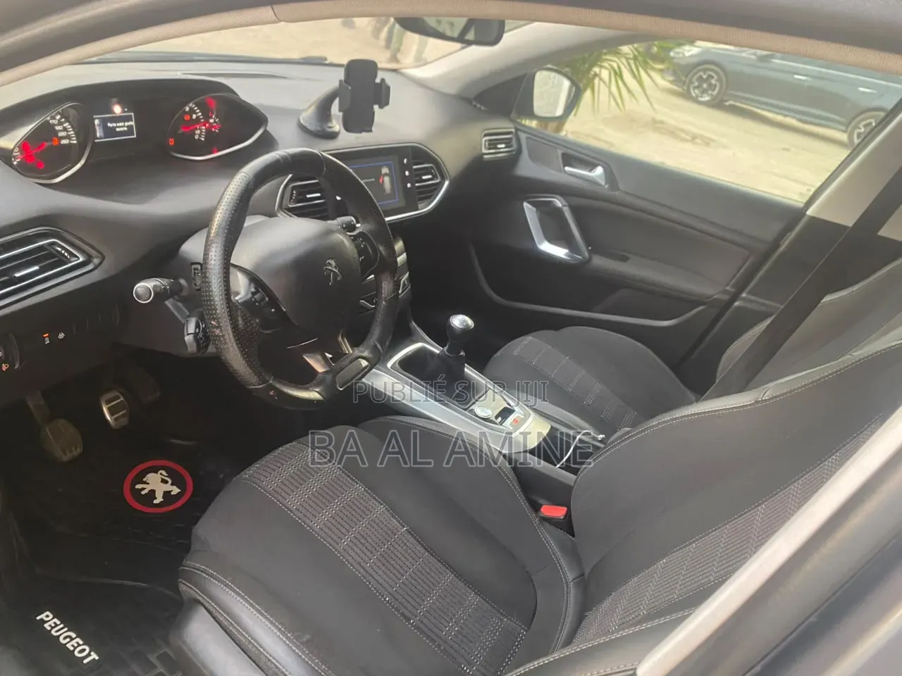 Peugeot 308 2018 Gris
