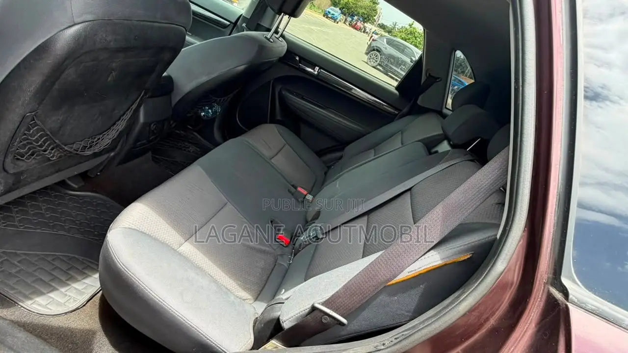 Kia Sorento LX 2013 Beige