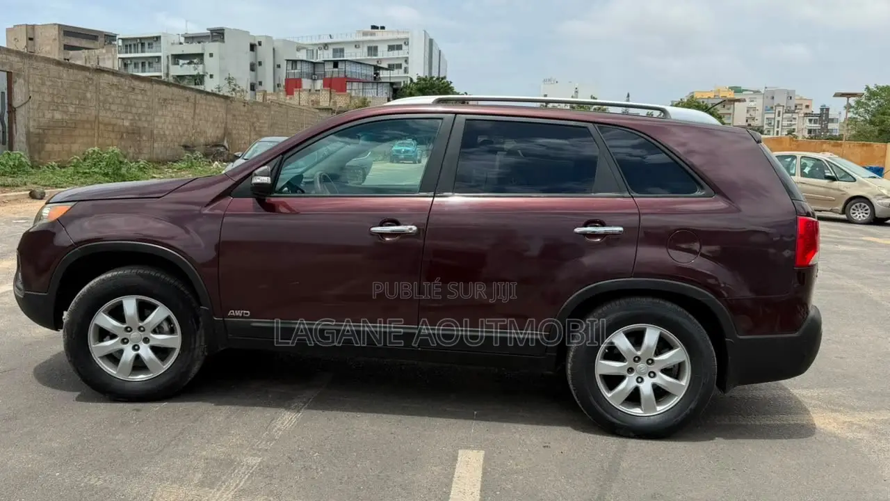 Kia Sorento LX 2013 Beige
