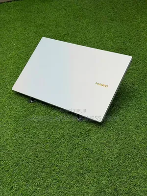 Nouveau Samsung Galaxy Book4 16GB Intel Core i7 SSD 512GB