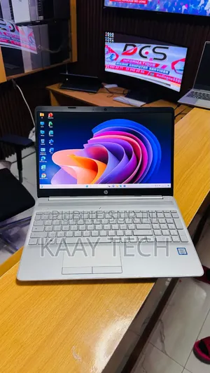 Ordinateur portable HP Pavilion 15 8GB Intel Core i3 SSD 256GB