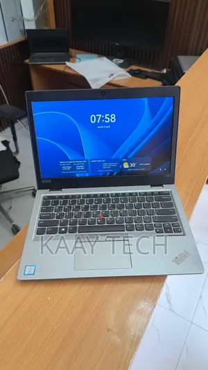 Ordinateur portable Lenovo ThinkPad L380 8GB Intel Core i5 SSD 256GB