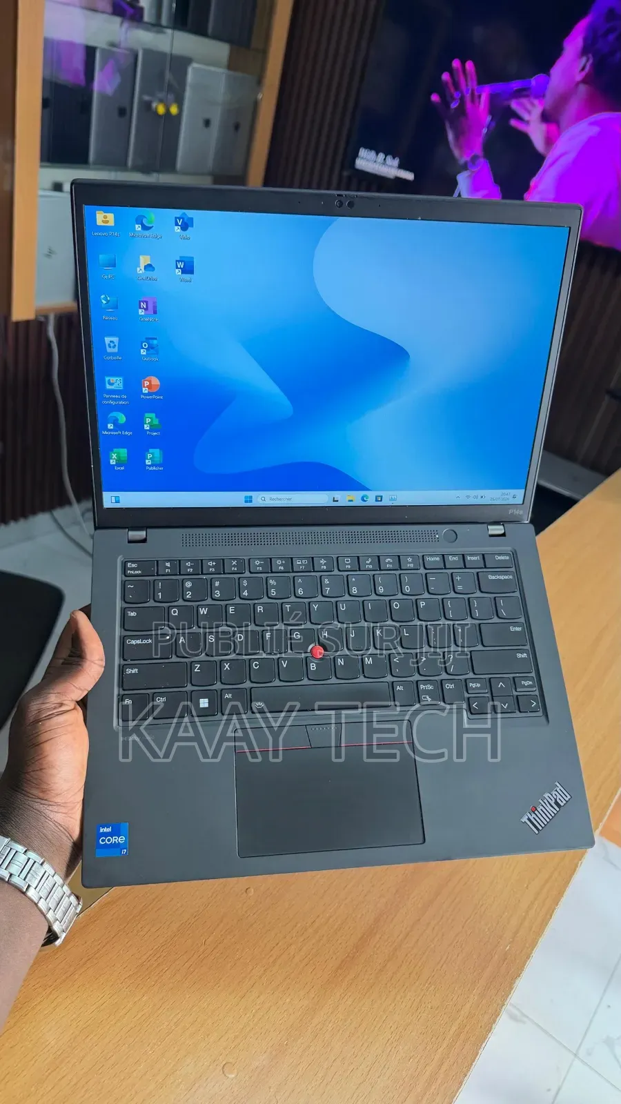 Nouveau Lenovo ThinkPad P15s 16GB Intel Core i7 SSD 1T