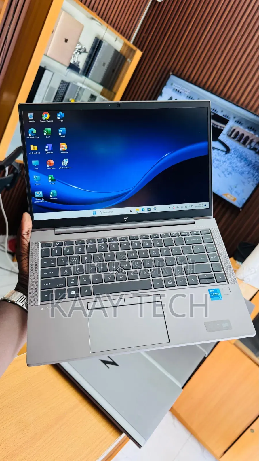 Nouveau HP ZBook Firefly G8 16GB Intel Core i5 SSD 256GB