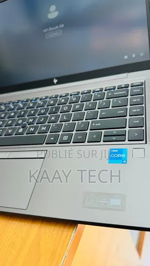 Nouveau HP ZBook Firefly G8 16GB Intel Core i5 SSD 256GB