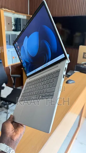 Nouveau HP EliteBook 645 G9 16GB AMD Ryzen 5 SSD 512GB