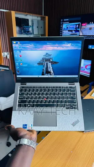 Lenovo ThinkPad X380 Yoga 8GB Intel Core i5 SSD 256GB