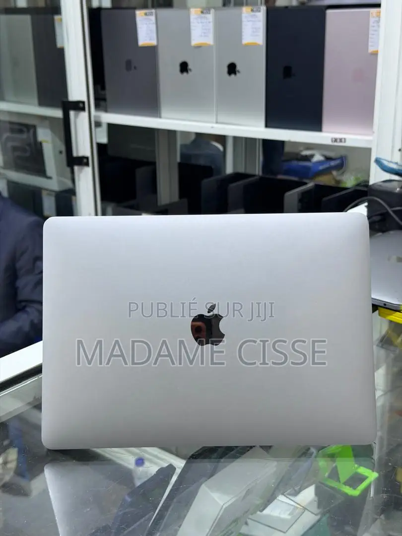 Nouveau Apple MacBook Air 2017 16GB Intel Core i5 SSD 256GB
