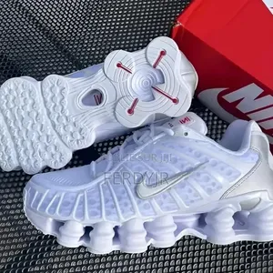 Nike SHOX White Disponible Livraison Incluse