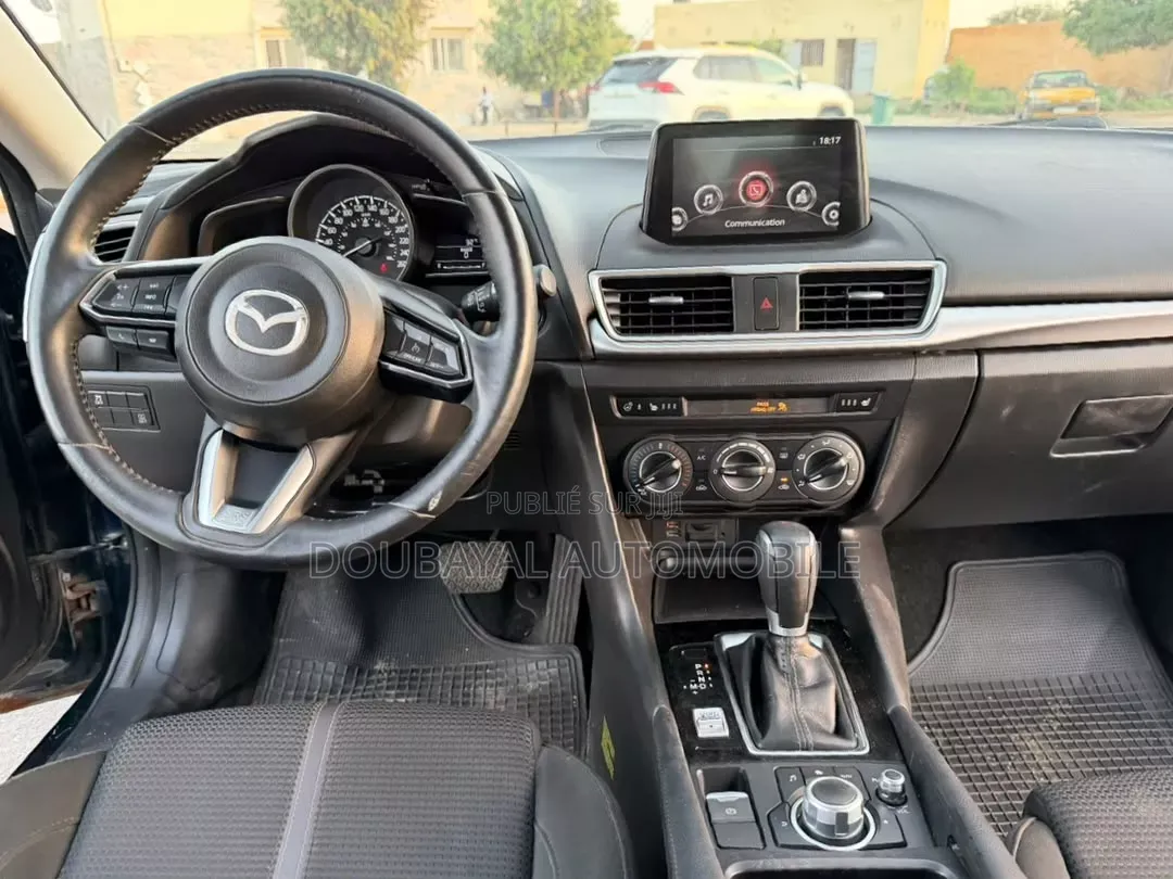 Mazda 3 2027 Bleu