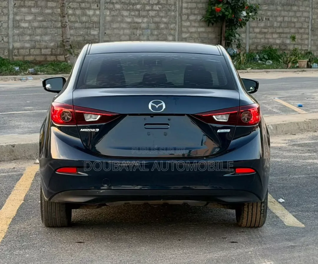 Mazda 3 2027 Bleu