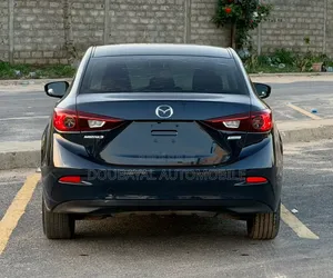 Mazda 3 2027 Bleu