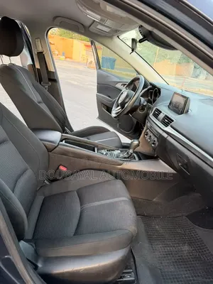 Mazda 3 2027 Bleu