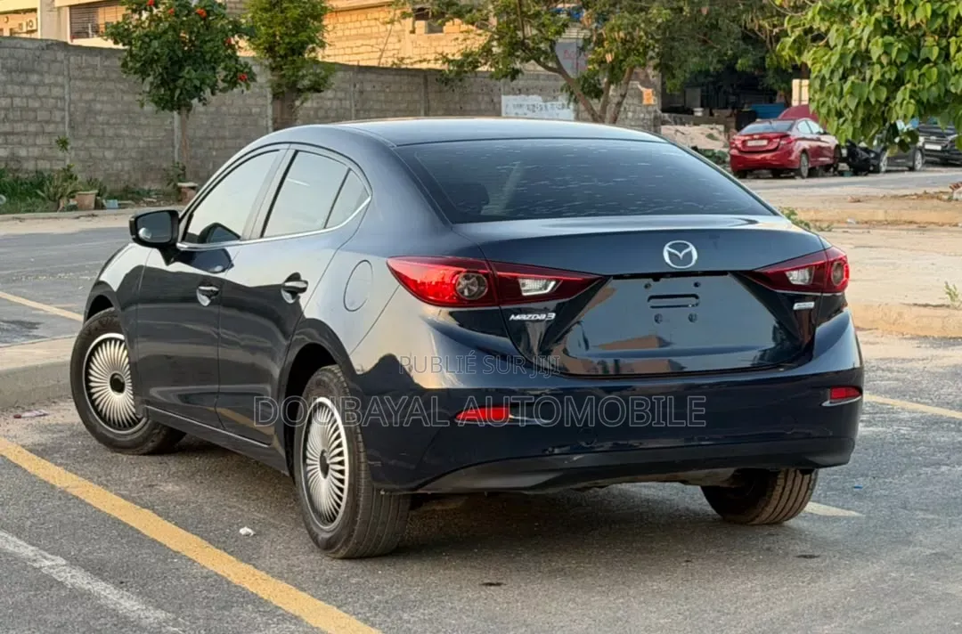 Mazda 3 2027 Bleu