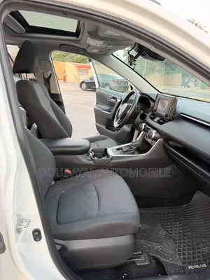 Toyota RAV4 2019 Blanc